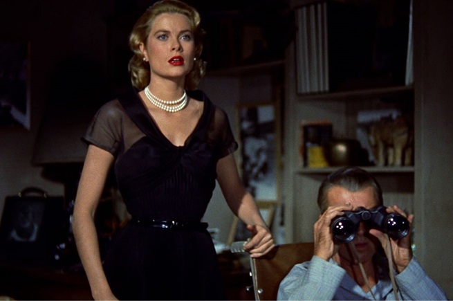 Film „Okno na podwórze”, reż. A. Hitchcock, rok 1954
